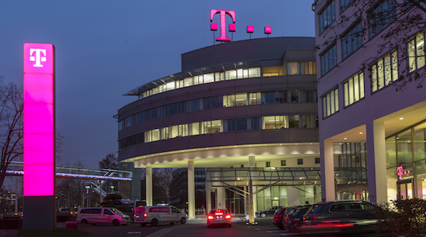 <span class="highlight">DEUTSCHE TELEKOM </span> Growing the affiliate program and maximizing new customer sales